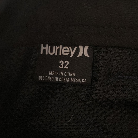 Hurley Mens shorts - Navy color - 32 Waist - Picture 3 of 5